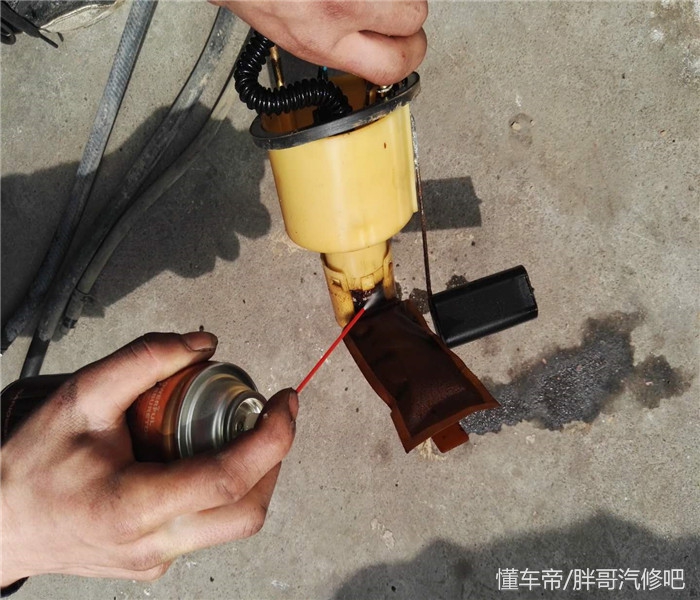 汽油车加入柴油怎么处理,汽油车加了汽柴油怎么办