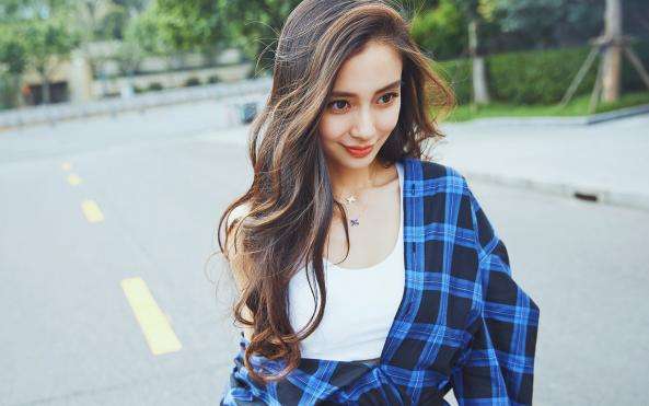 杨颖杂志封面写真照最新,杨颖最新杂志大片短发