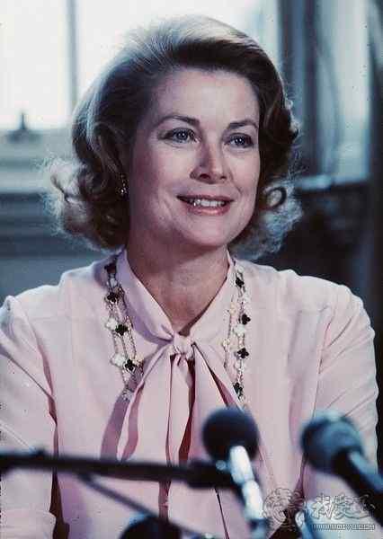 不值得买的珠宝品牌梵克雅宝,梵克雅宝高级珠宝传奇