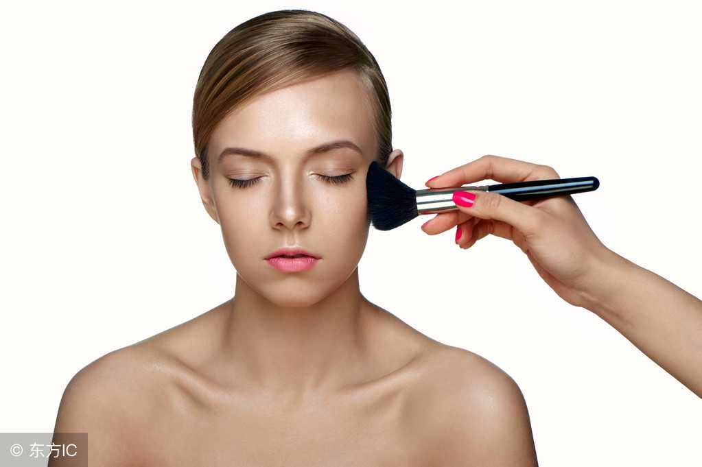 底妆怎么才能不浮粉教程,怎样打古装底妆服帖不浮粉