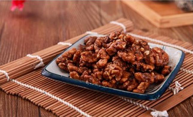 用电饼铛和剩馒头自制美味披萨,电饼铛都能做什么美味的早餐呢