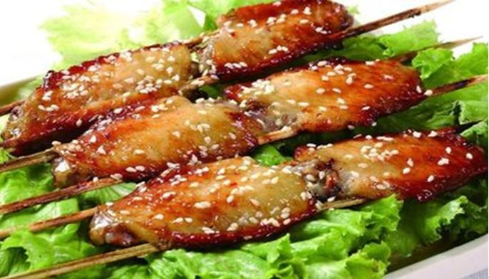 用电饼铛和剩馒头自制美味披萨,电饼铛都能做什么美味的早餐呢