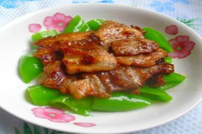 用电饼铛和剩馒头自制美味披萨,电饼铛都能做什么美味的早餐呢