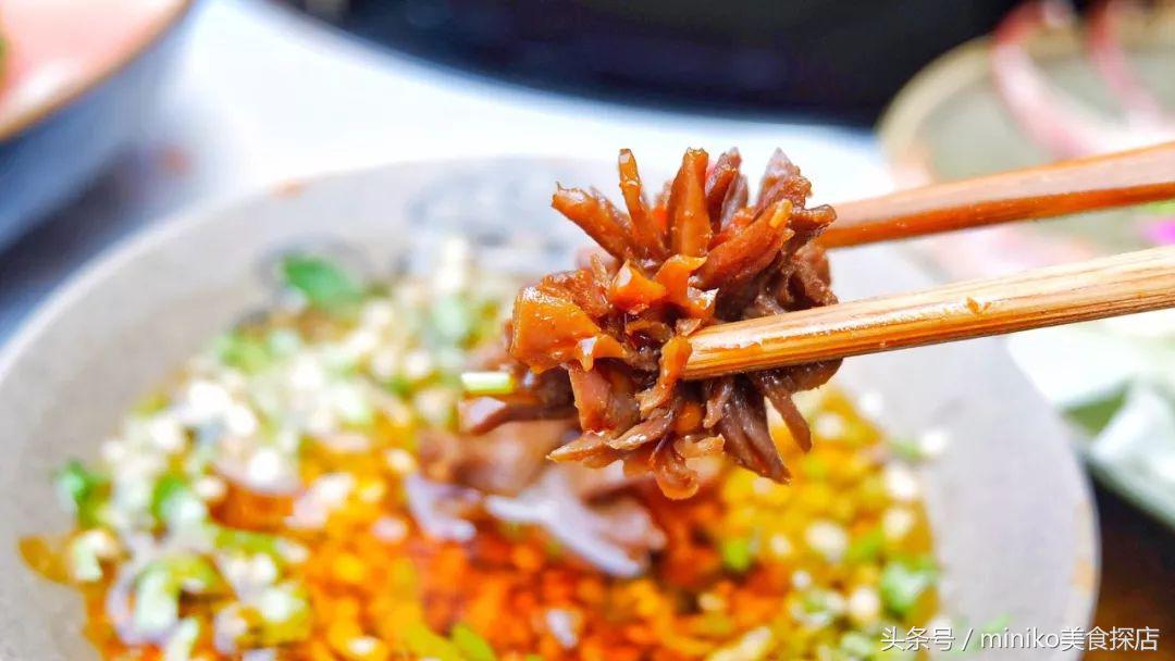 这口辣得让我怀疑人生的锅底，就算在龙泉驿也要去吃！