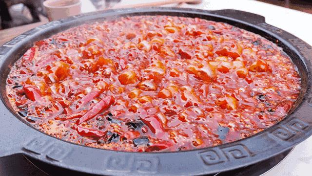 这口辣得让我怀疑人生的锅底，就算在龙泉驿也要去吃！