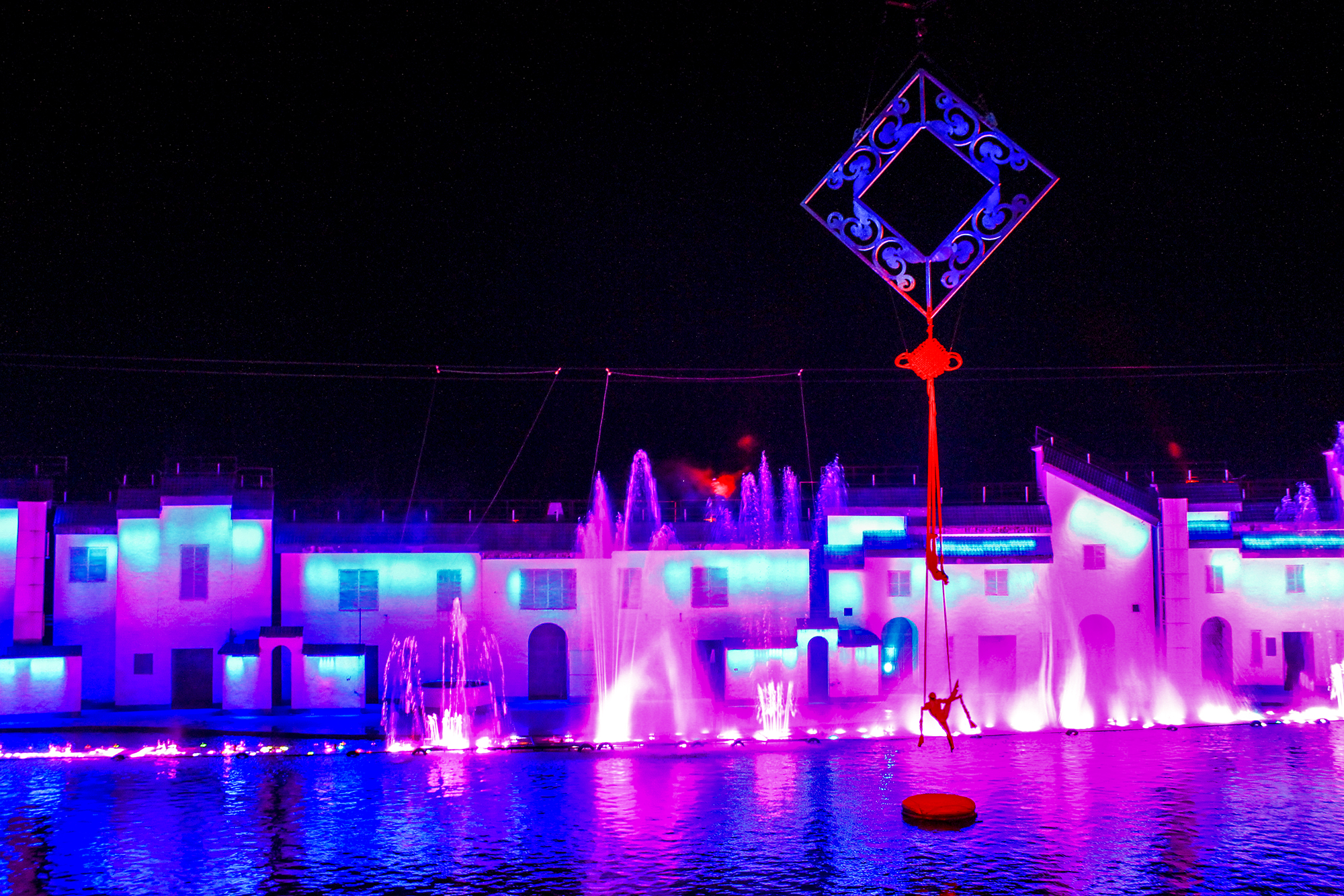 安徽省黄山市黟县宏村阿菊艺术团,宏村阿菊表演地点离宏村景区多远