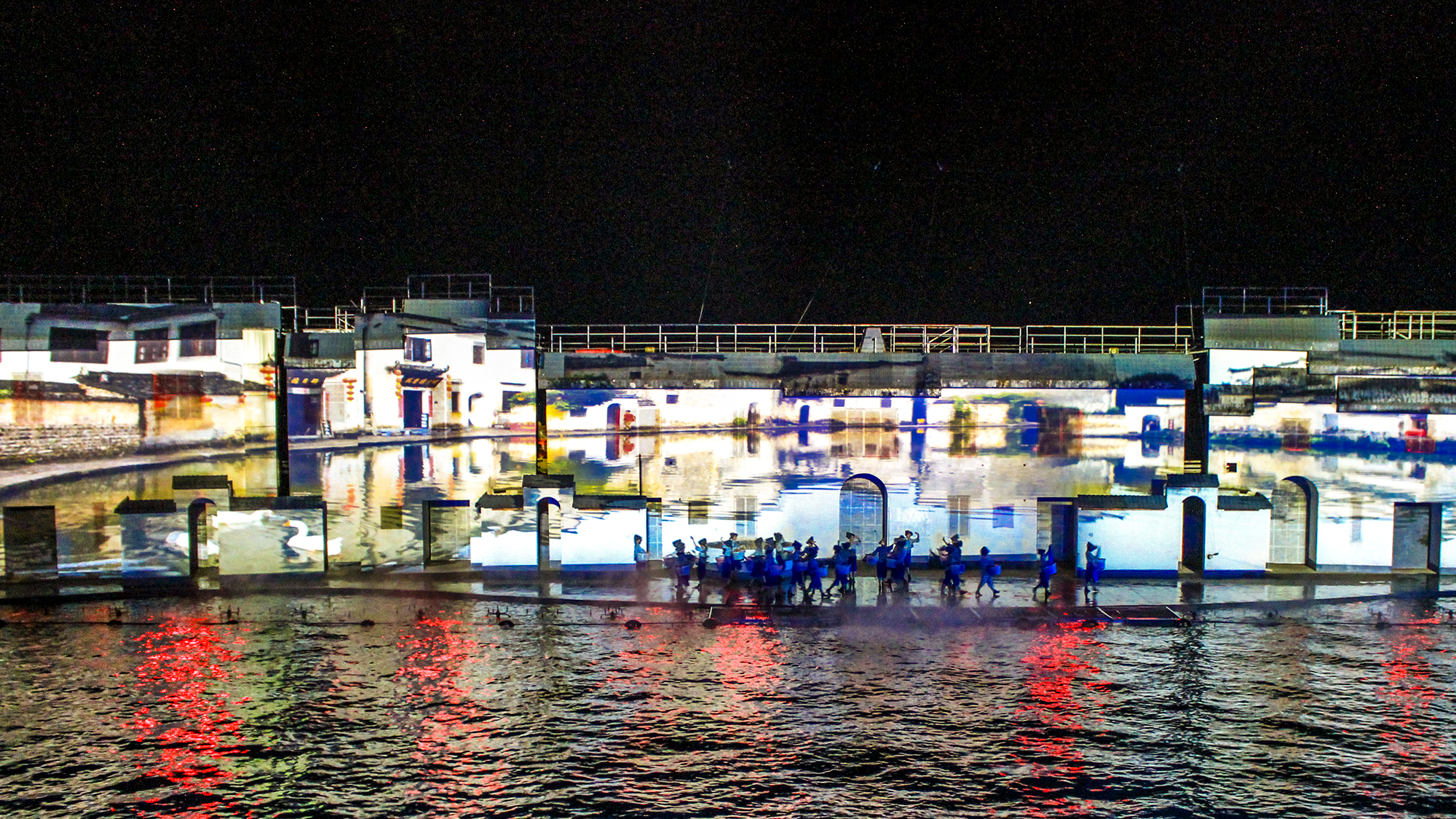 安徽省黄山市黟县宏村阿菊艺术团,宏村阿菊表演地点离宏村景区多远