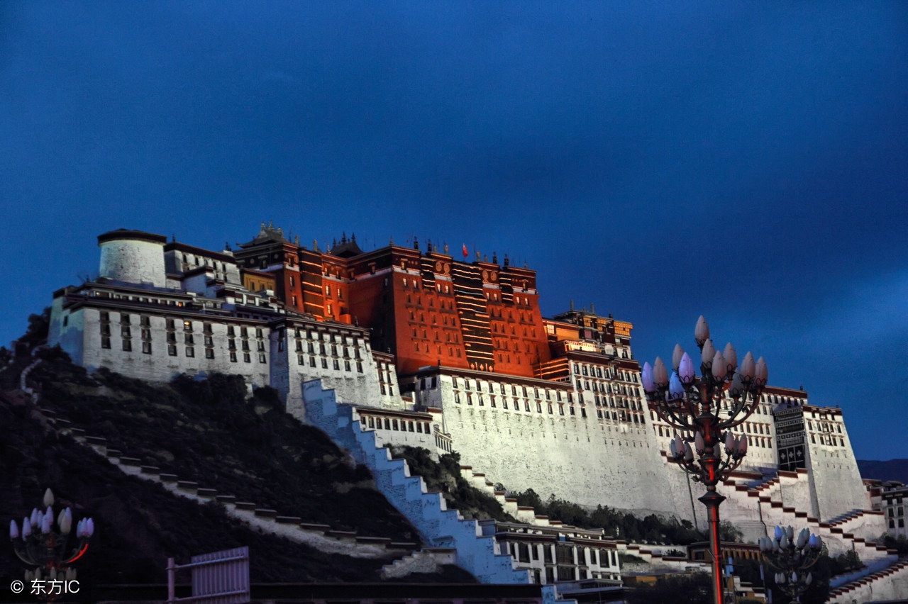 去日本旅游看到的一部车,自驾藏西