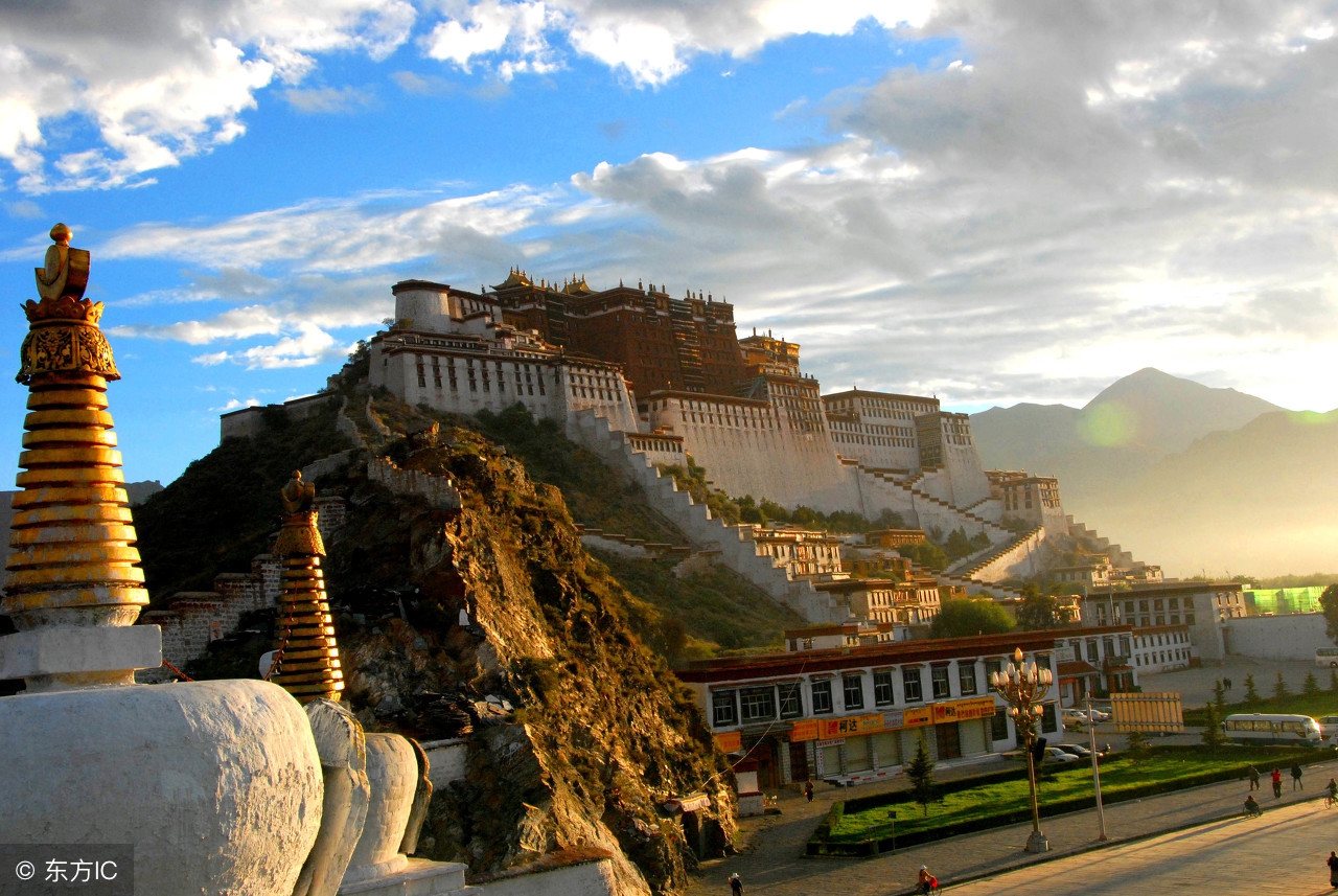 去日本旅游看到的一部车,自驾藏西