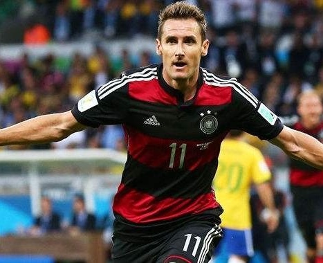 天下足球究极感人文案,天下足球十大催泪文案下集