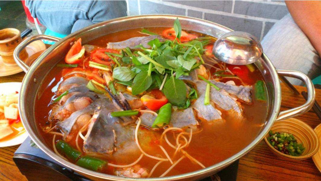 正宗贵州酸汤鱼的做法和配料,正宗贵州酸汤鱼配方