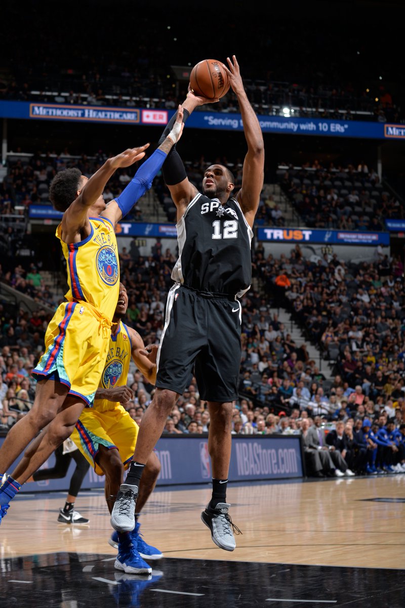 “师弟”让这双鞋在赛场上寿终正寝!IT穿这双鞋说出了湖人总…!