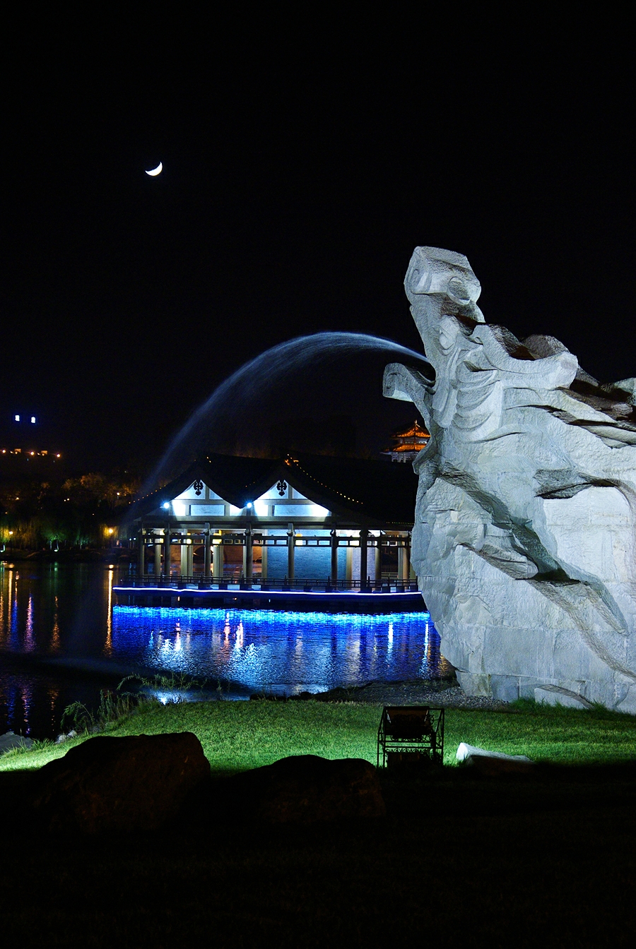 西安曲江南湖公园游玩攻略,曲江池遗址公园是南湖吗