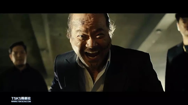 开场15分钟,两个大反转,网友:韩国导演太调皮