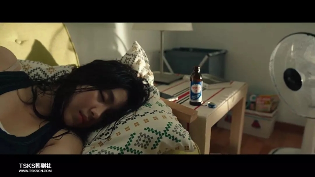 开场15分钟,两个大反转,网友:韩国导演太调皮