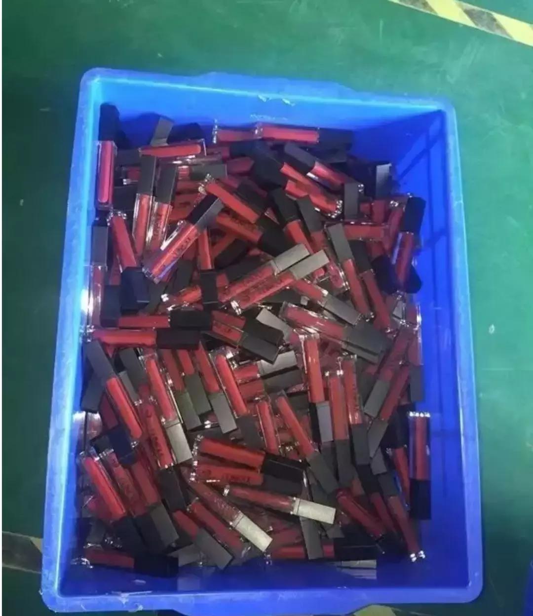 小心你用的化妆品可能不合规,迪奥阿玛尼口红中样是正品吗