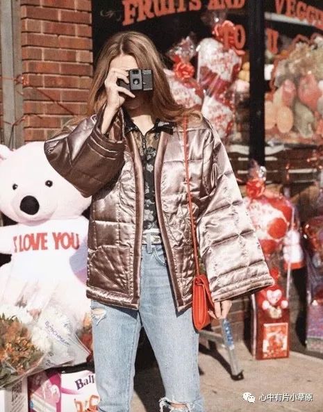 什么是丝绒面料的衣服,丝绒面料的衣服怎么样