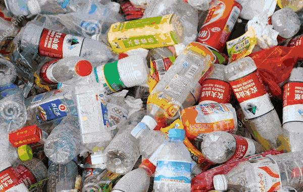 阿迪海洋垃圾鞋,阿迪达斯海洋垃圾做的鞋叫什么