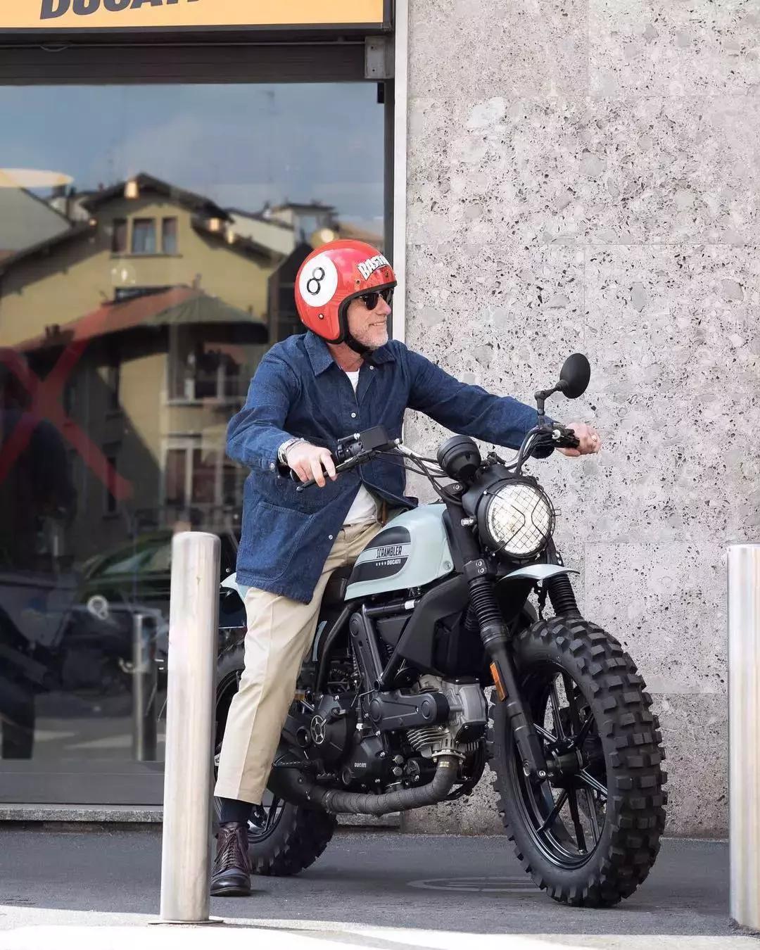 年龄从来都不是界限,年龄永远不是限制你穿搭的理由