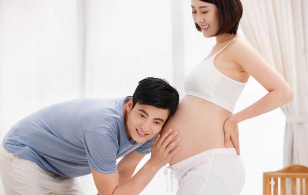 胎儿足月，却迟迟不破羊水，过来人快支招，在线等