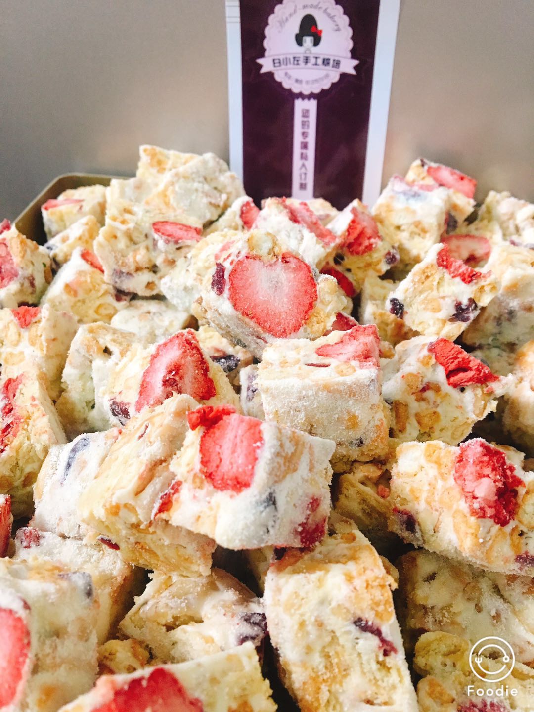 同样的蛋糕一个开裂一个不开裂,同样的蛋糕不一样的口感