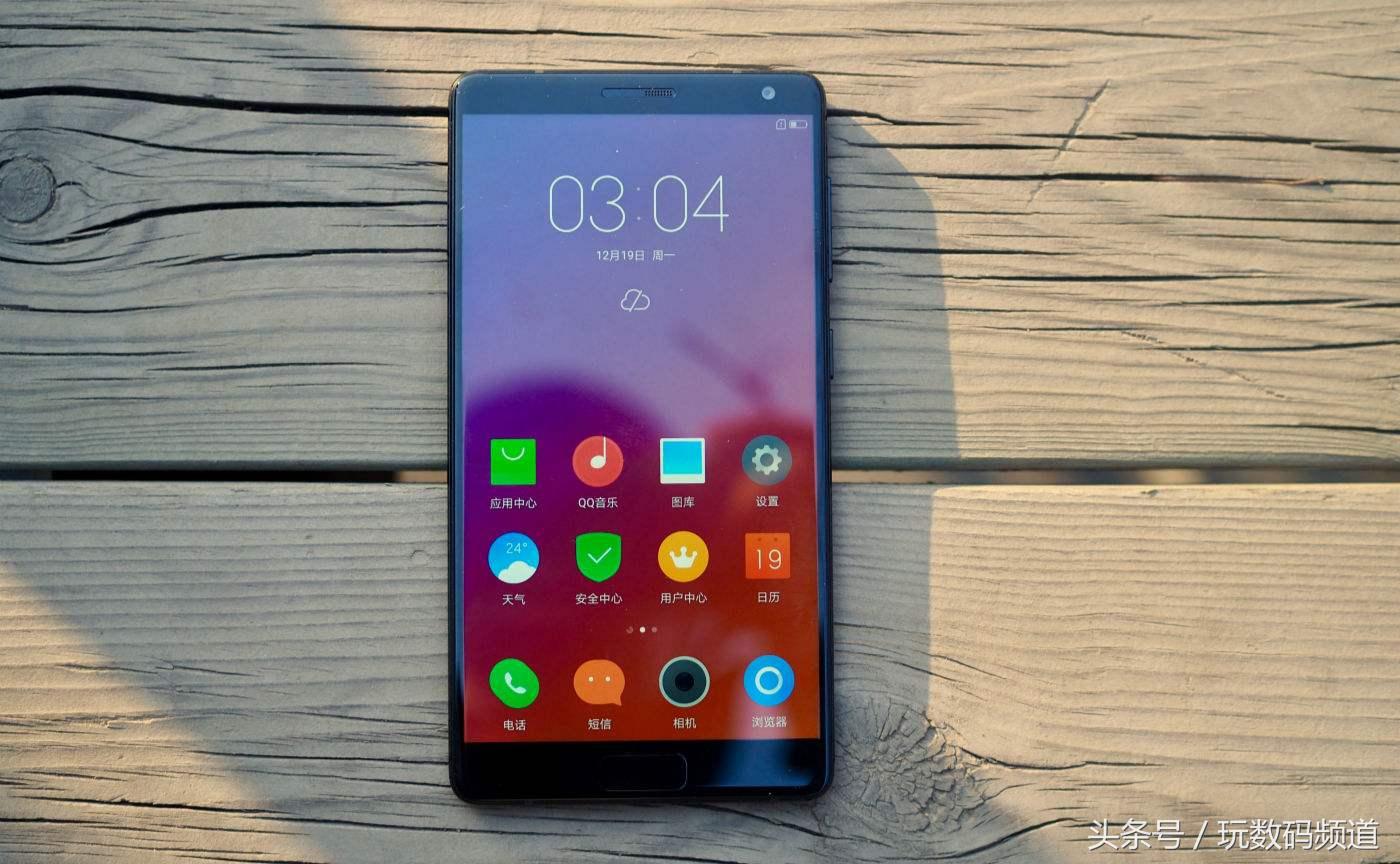 那些年惊艳的联想手机,联想这些年的手机