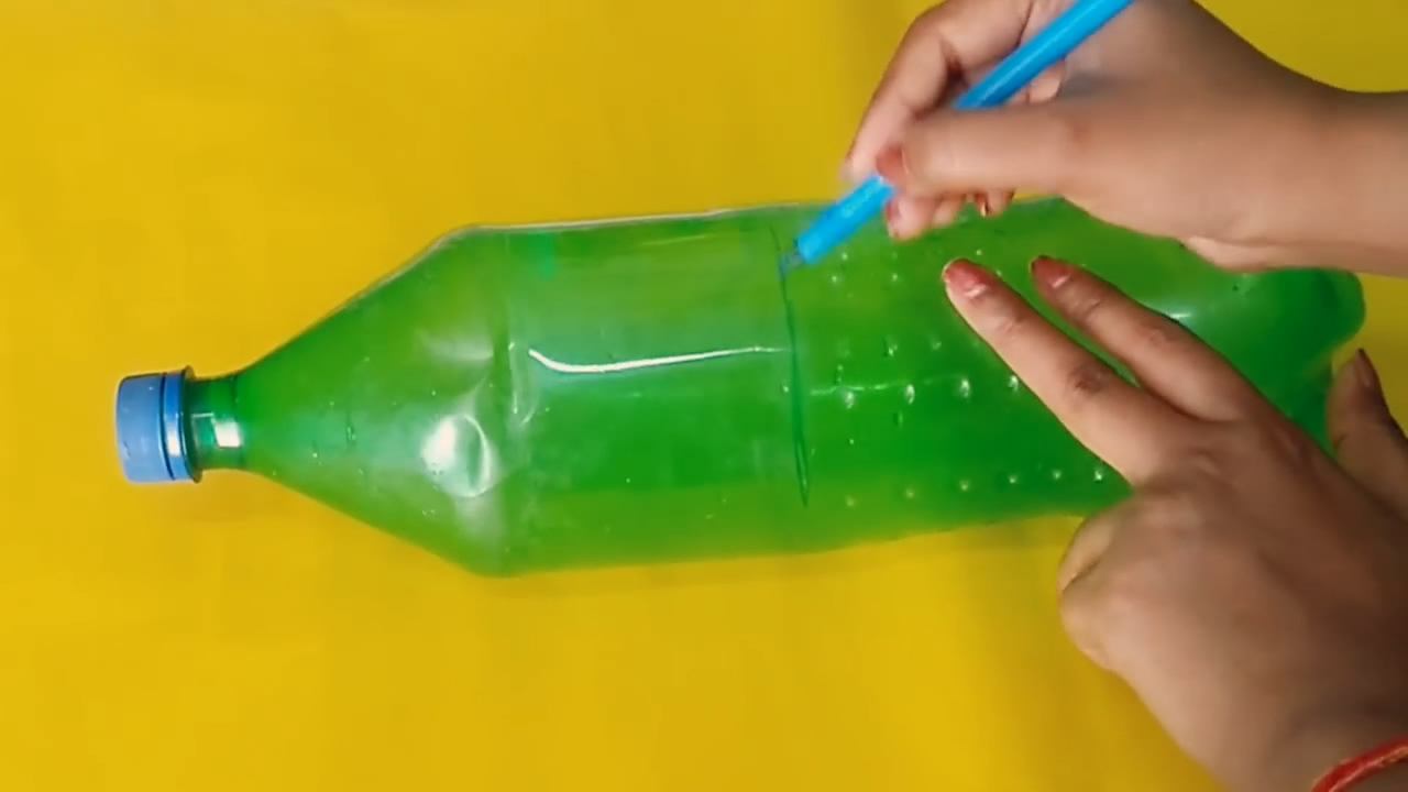 废瓶子改造花篮,塑料瓶子改造大全简单