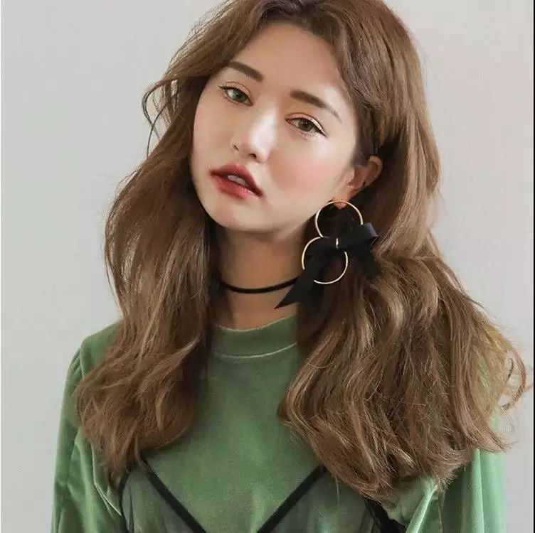 100款最漂亮的耳环,女士必备的几款经典耳环