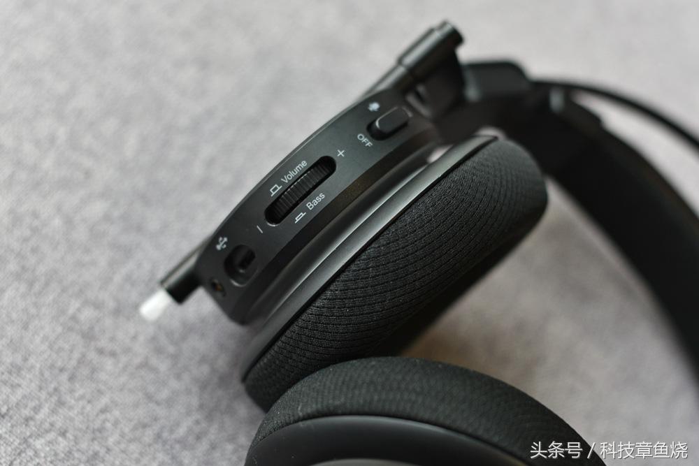 千元价位内最好用的游戏耳机,目前最值得入手的游戏耳机