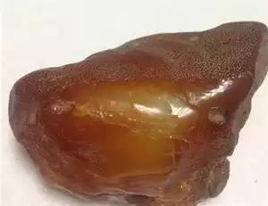 最好的蜜蜡是哪个国家产的,最好的蜜蜡是什么蜜蜡