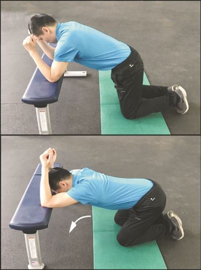 青少年驼背怎么办？这些动作应该练