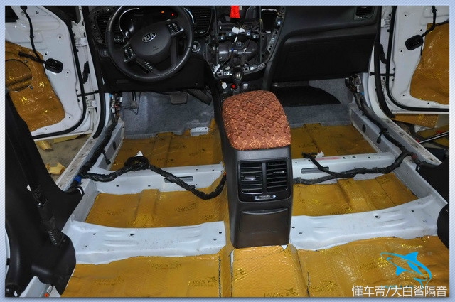 贵阳元音改汽车隔音改装起亚K5改装大白鲨金鲨隔音专家
