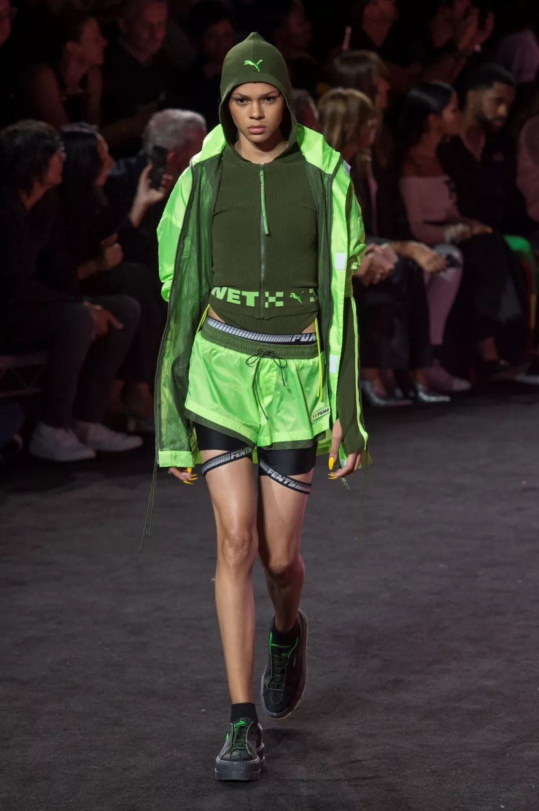 新饰觉时尚｜从Oversize到嘻哈风再到街头风，2018穿出自己的风格