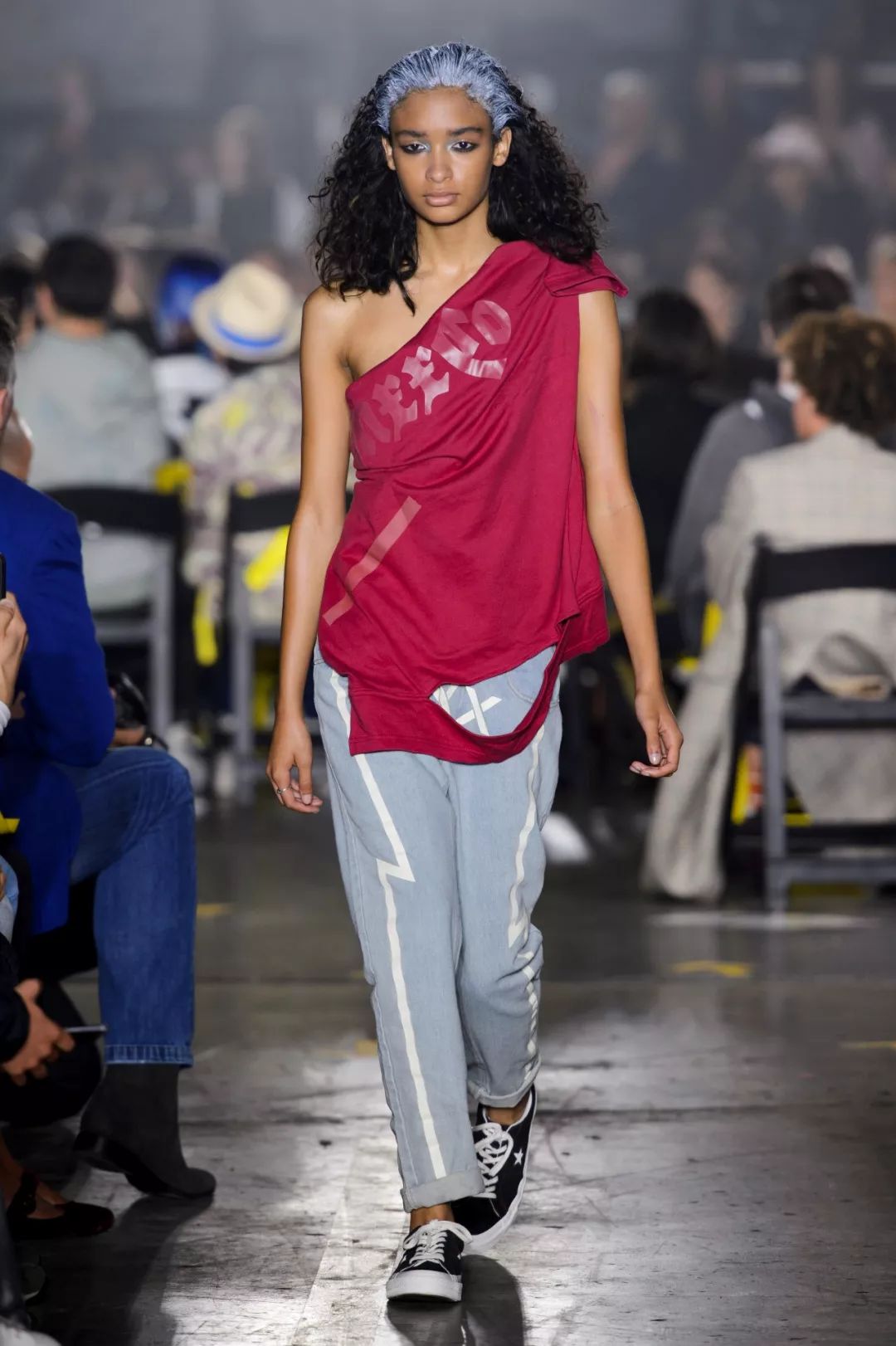 新饰觉时尚｜从Oversize到嘻哈风再到街头风，2018穿出自己的风格