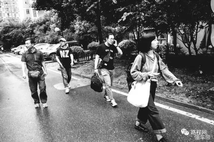 吉普赛青年,吉普赛人坐大篷车