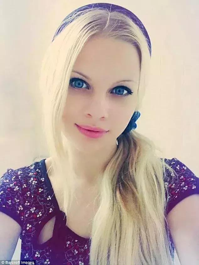 真人整容成芭比娃娃,给自己整容成芭比娃娃