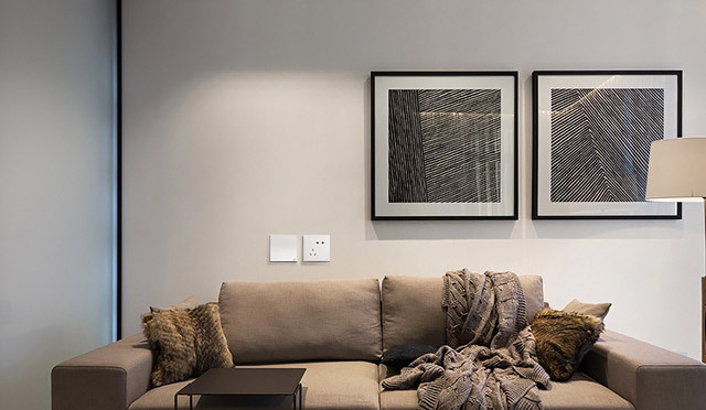 施耐德三开单控无边框开关怎么拆,施耐德无框开关拆卸