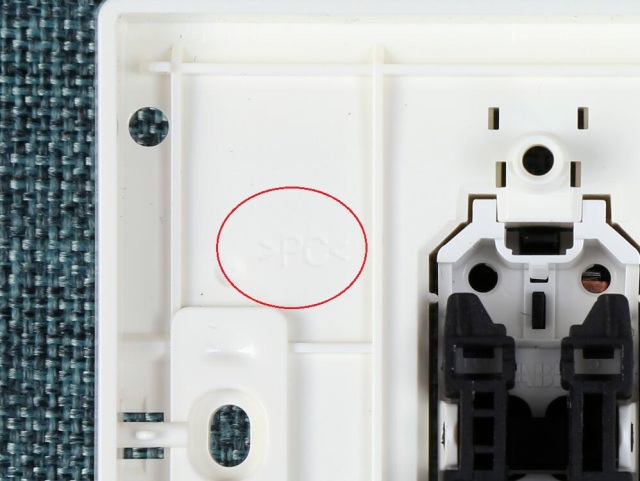 施耐德三开单控无边框开关怎么拆,施耐德无框开关拆卸