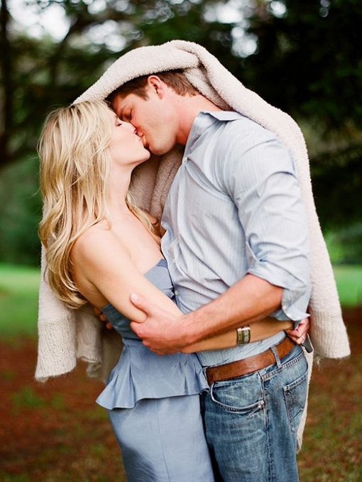 如何自己体验接吻,体验接吻的感觉