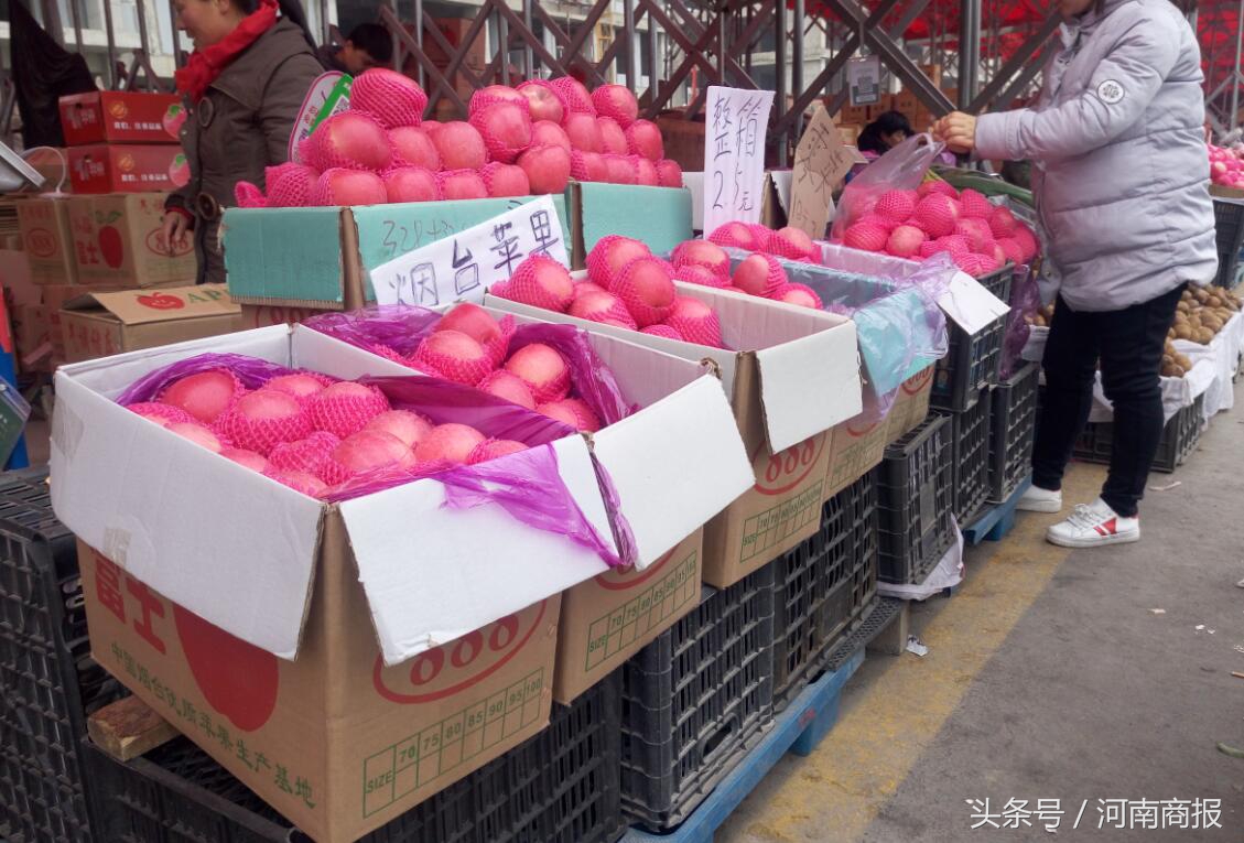 女子买了一箱苹果空纸箱,女子购买一箱苹果空纸箱重2.7公斤