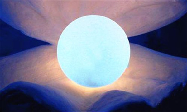 恶人为夺夜明珠,将金鸡“拔毛助长”,雄鸡舍身取义力克蜈蚣精!