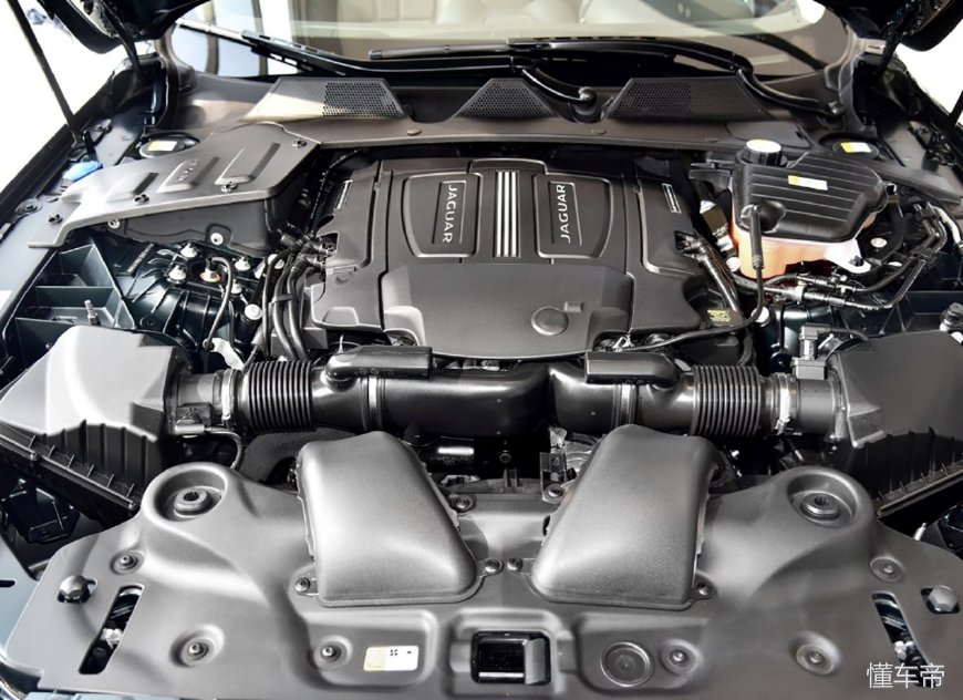 捷豹的设计总监,捷豹xj设计者