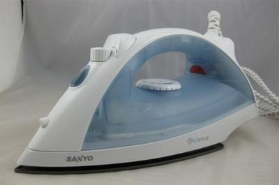 衣物上污渍妙招,衣物有油渍怎么洗掉