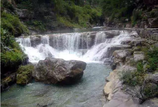 中国十大绝壁攀岩,国内悬崖攀岩景区排名榜