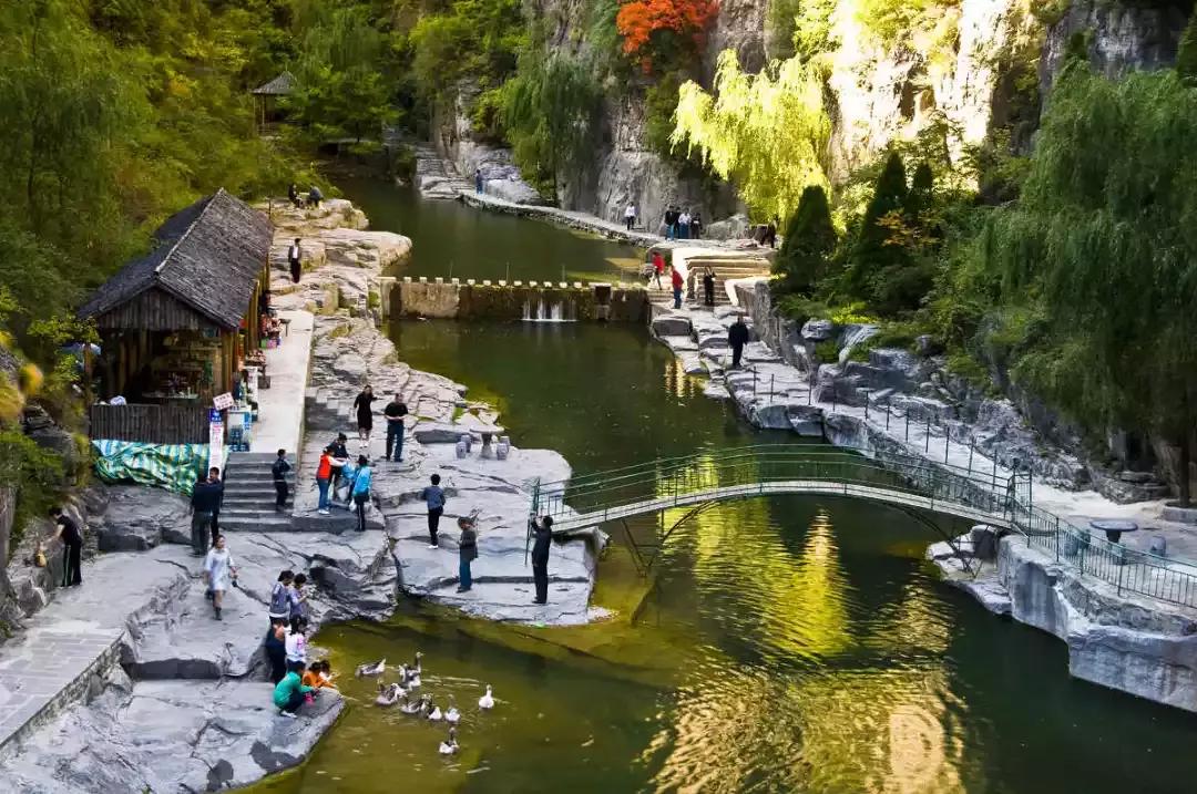 中国十大绝壁攀岩,国内悬崖攀岩景区排名榜