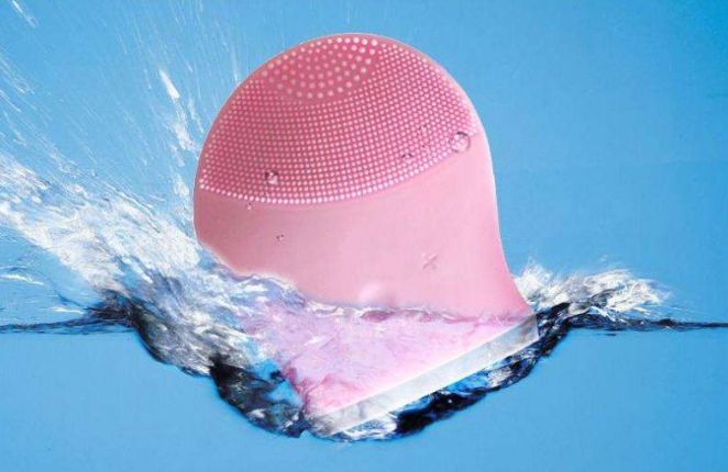 用了洁面仪脸颊发红,用了洗脸仪后皮肤粗糙