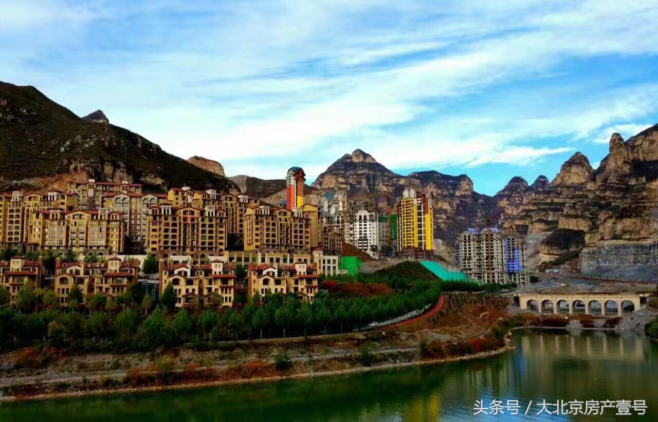 华银天鹅湖进展,天鹅湖波光粼粼