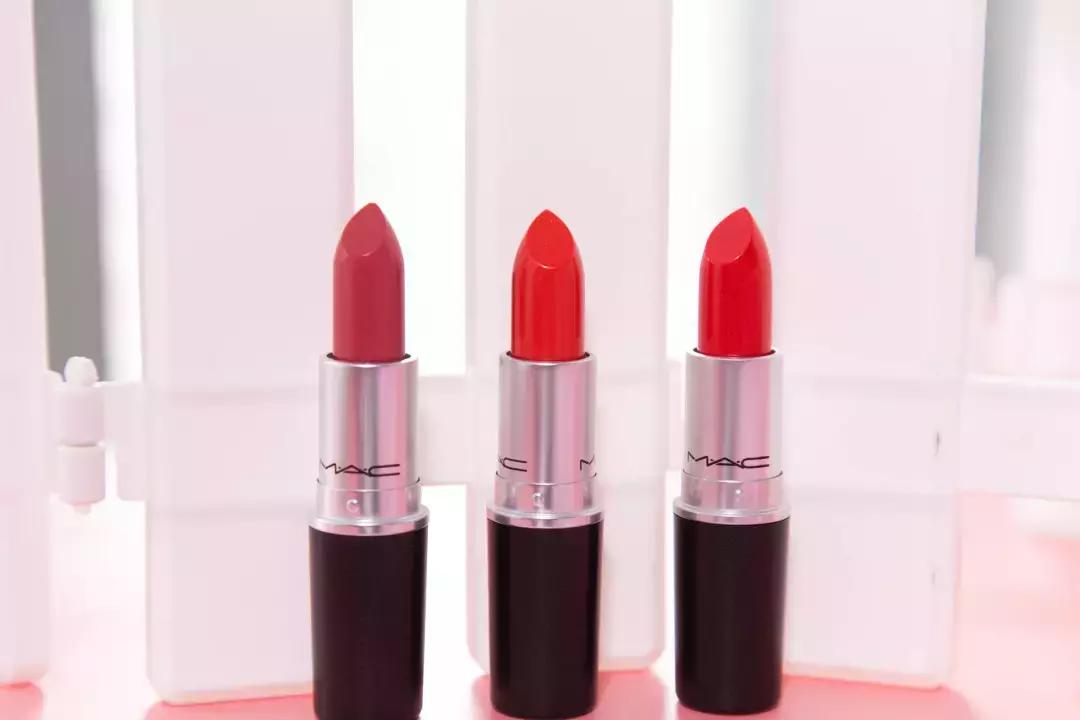 MAC你牛逼！新出的*弹子**头竟比欧莱雅还便宜！