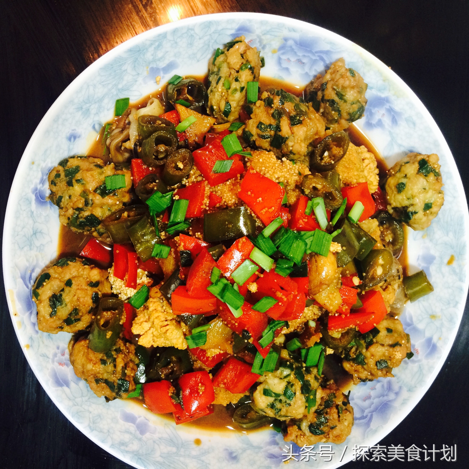 又到了吃鱼子的季节了，挖掘美食精髓，看我如何呈现不一样的鱼子