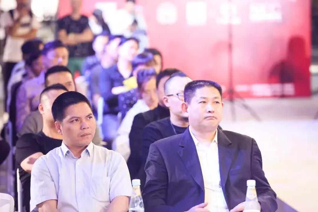 2023年服装供应链大会,服装新零售的未来发展趋势和思路